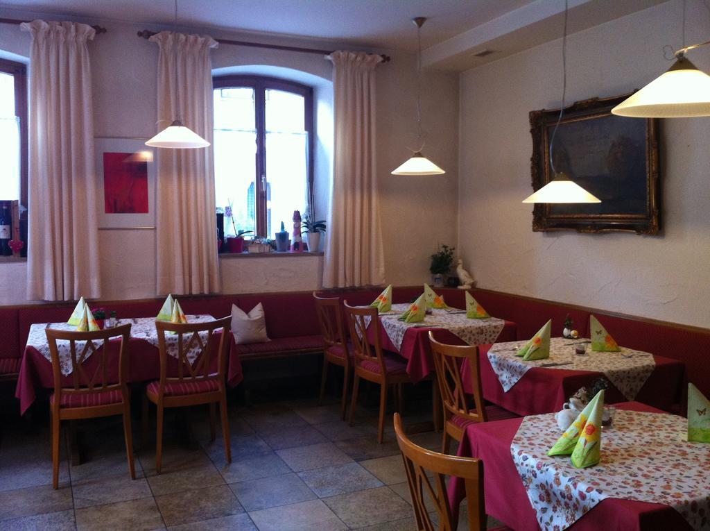 Geniesserhotel Limbacher Herrieden Extérieur photo