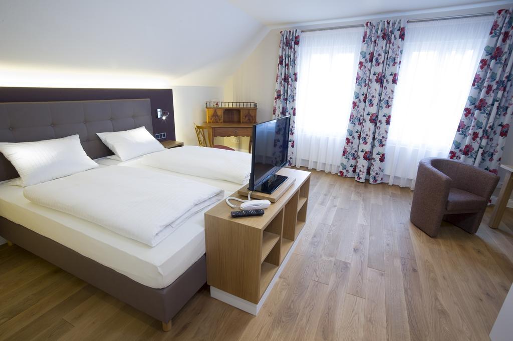 Geniesserhotel Limbacher Herrieden Chambre photo