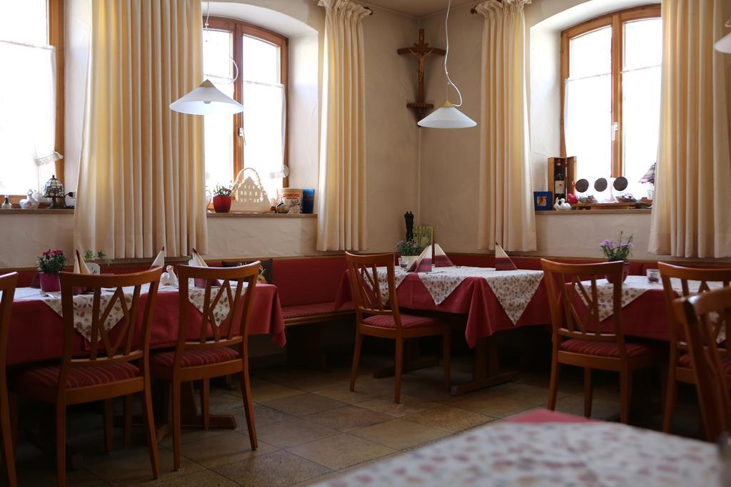 Geniesserhotel Limbacher Herrieden Extérieur photo